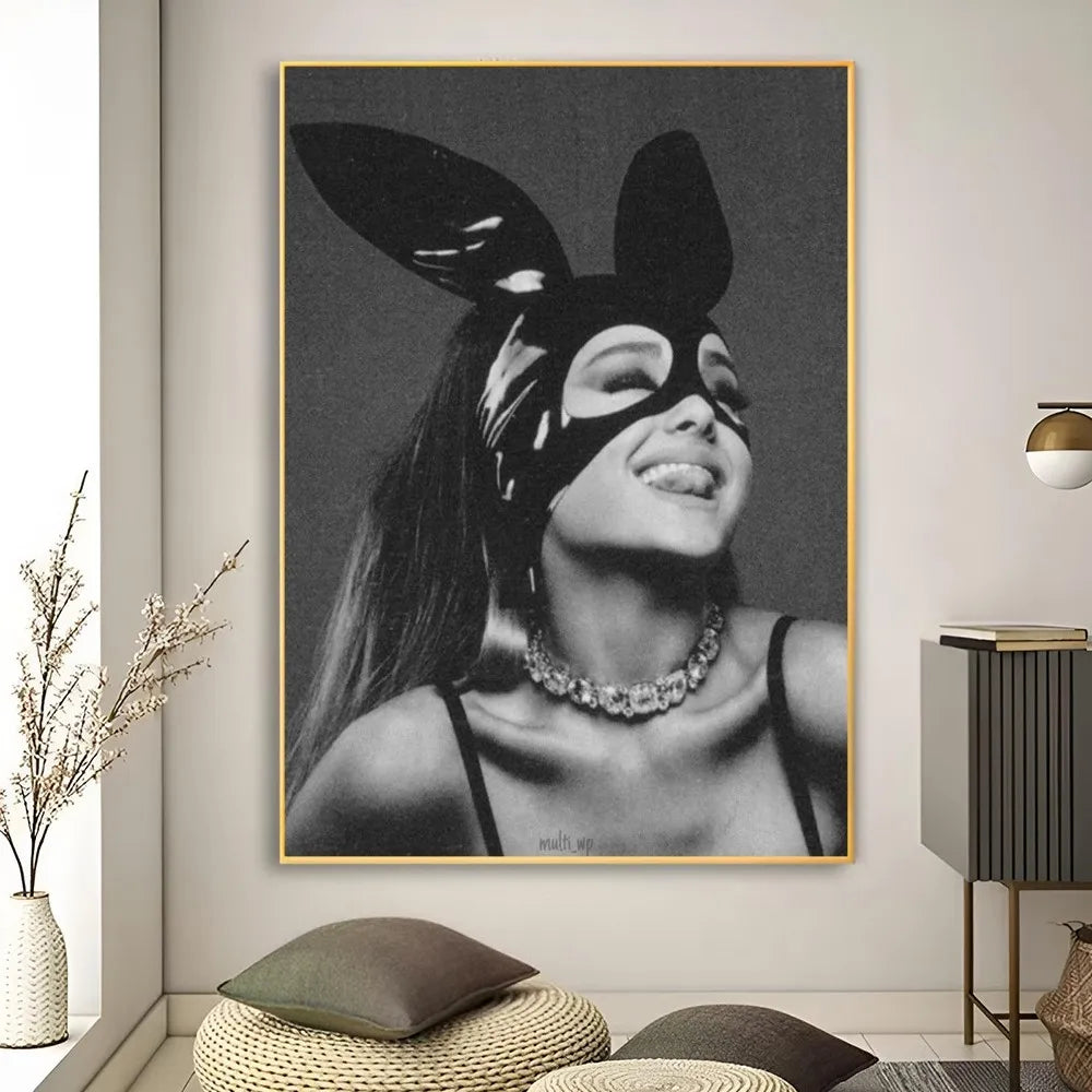 Ariana Grande Poster – Retro Wall Art