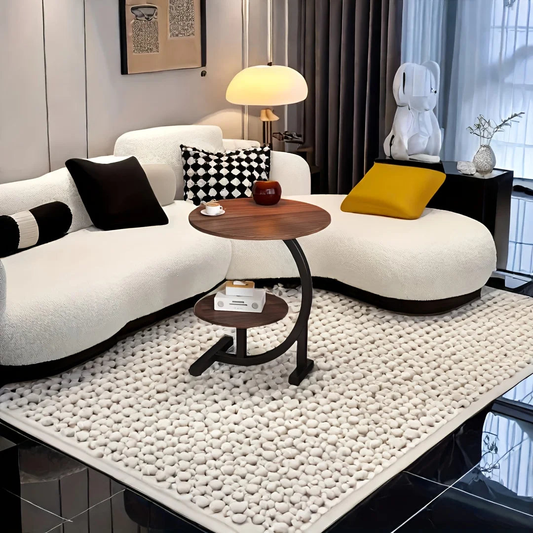 Designový zlatý konferenční stolek – elegantní kulatý odkládací stolek