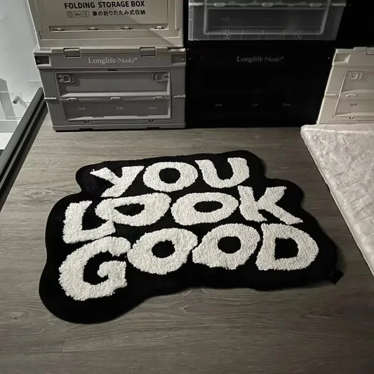 VIKAMA Soft Alien Rug – Non-Slip Cozy Room Mat